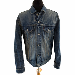 Levi's Faded Classic Trucker Blue Denim Small Jacket Distressed Red Tab 72335